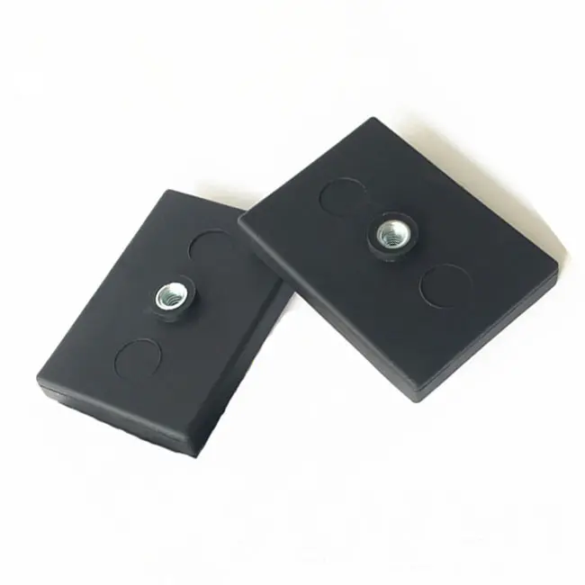 Black Square Rubber Coated Magnet 43x31x6mm M4