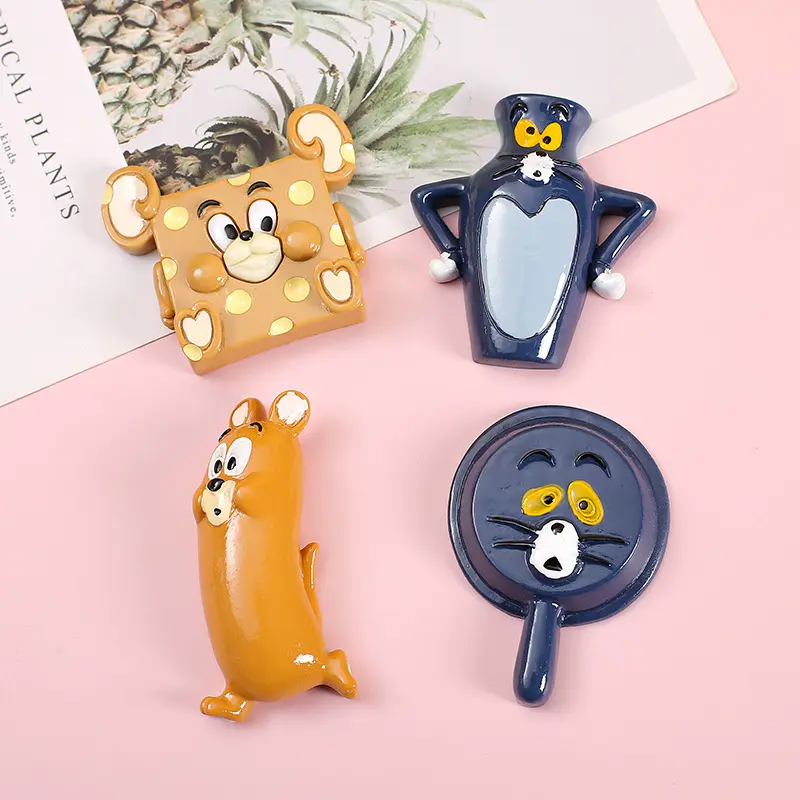 DIY Refrigerator magnet Cat and Mouse